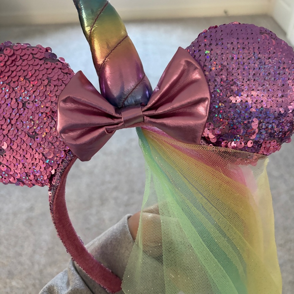 Disney Minnie Ears Unicorn Pastel Sequin Headband - Picture 4 of 5